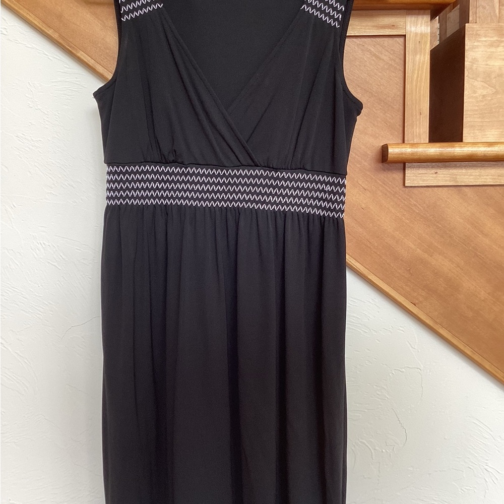 Super cute ANN TAYLOR LOFT Little Black Dress wtih cute details.  Classic dress.